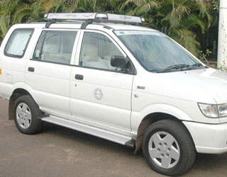 Tavera Hire in Amritsar